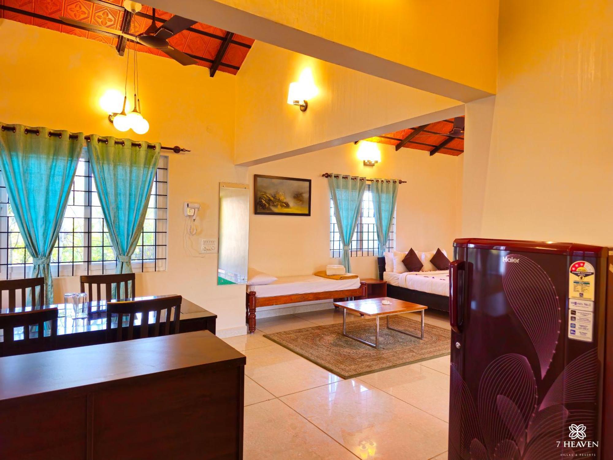 7 Heaven Villas & Resorts Чикмагалур Экстерьер фото
